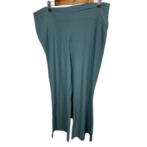 Old Navy Active Pants Size 2X Super Flare Extra High Rise Powersoft Go Dry Women